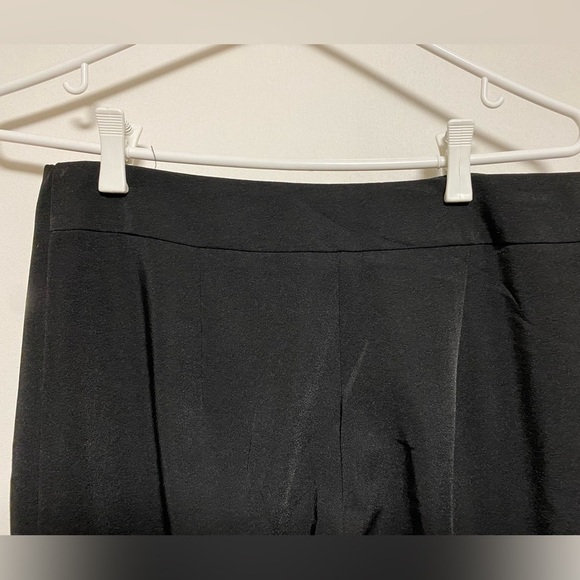 Joseph Ribkoff Straight Leg Capri Dress Pant, black, size 6 - Picture 5 of 9